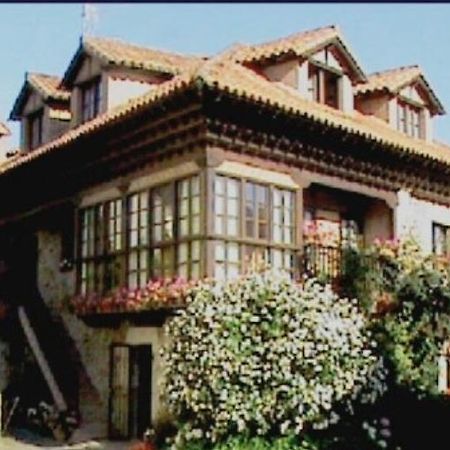 Posada La Casona De Ucieda Luaran gambar