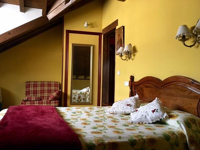 Posada La Casona De Ucieda Luaran gambar